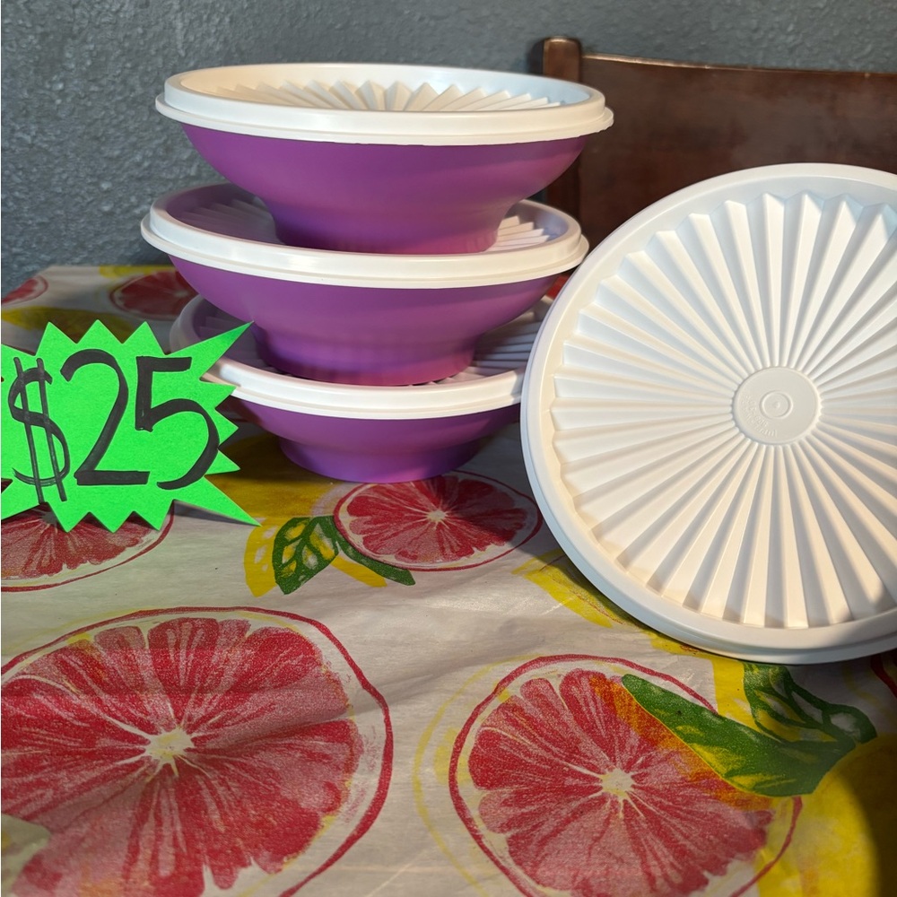 Tupperware Purple and White Bowls Set